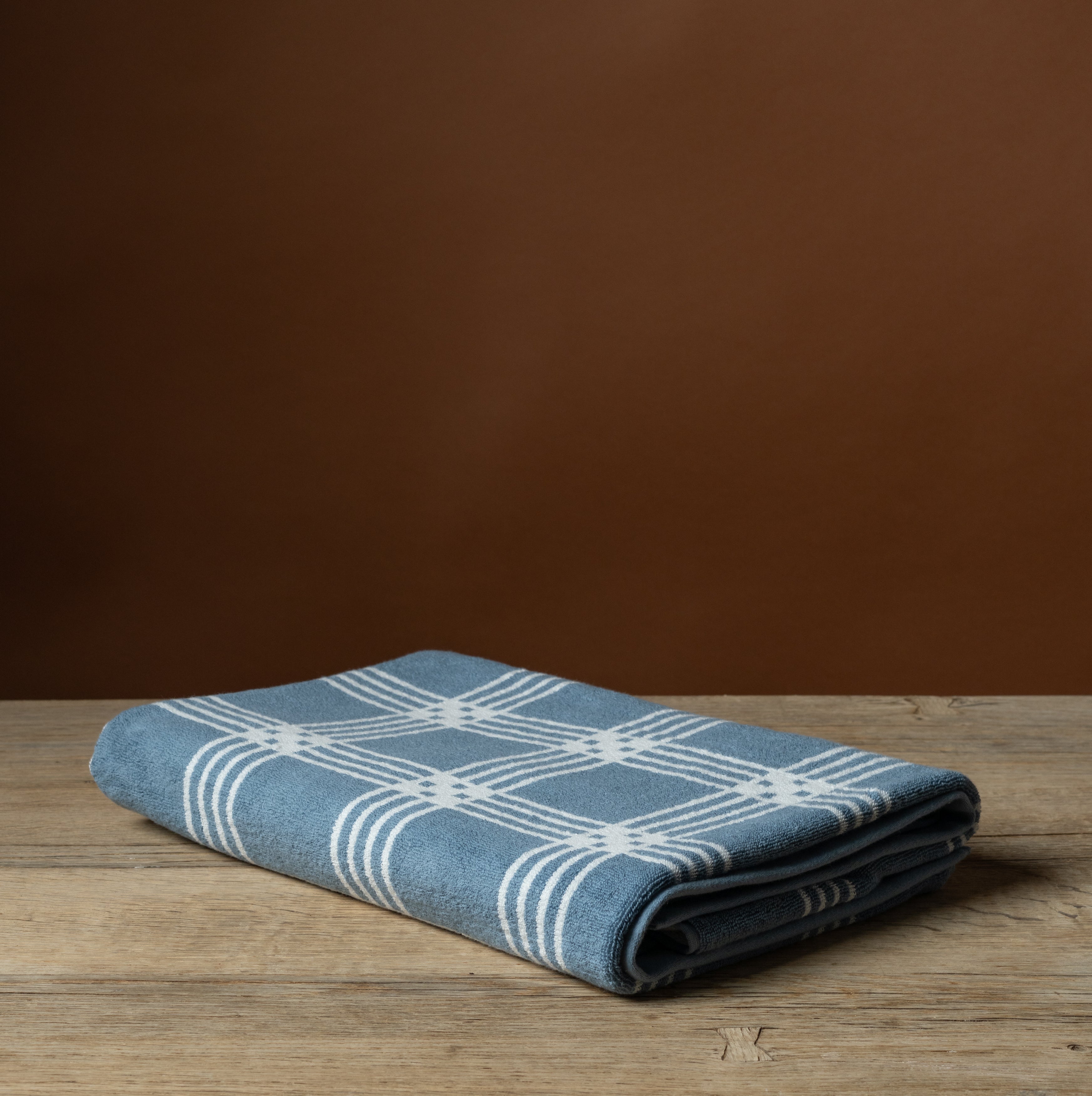 Frisa Pool Towel, Celeste & Chalk