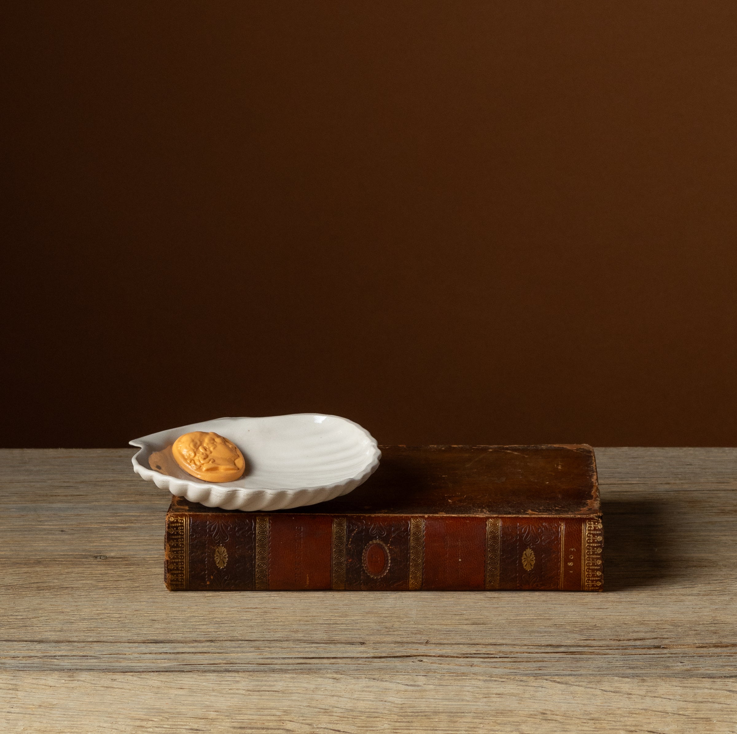 Earthstone Cameo Vassoio Shell