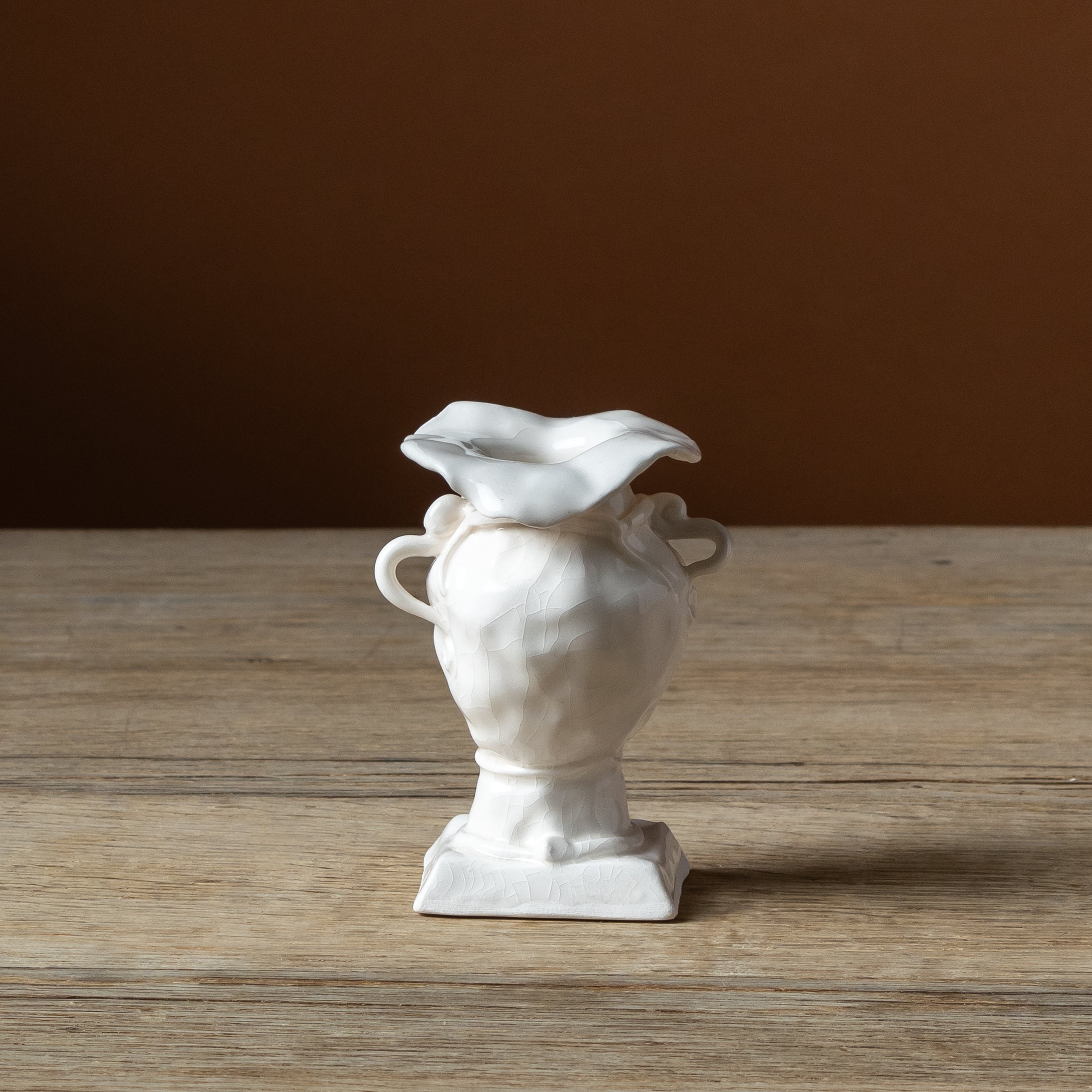 Hunter × Burn Still Life Bud Vase