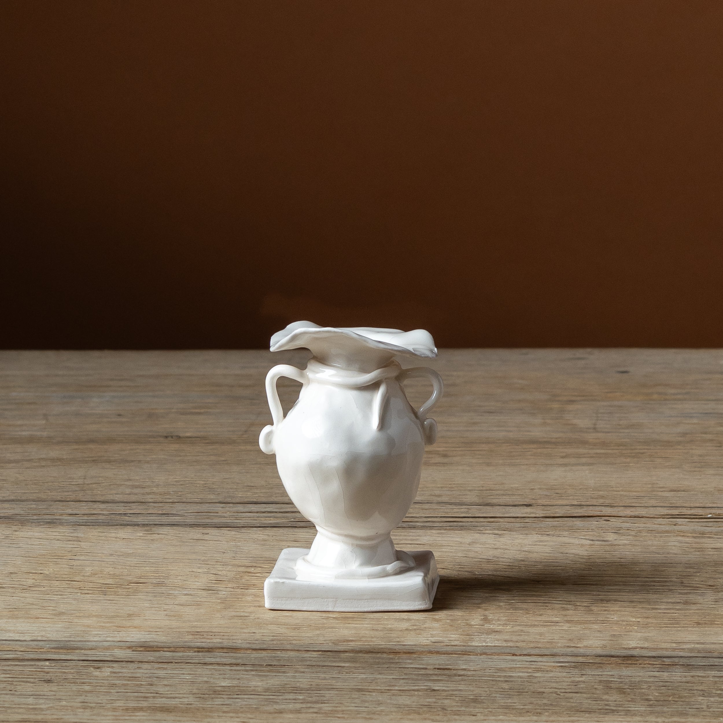 Hunter × Burn Still Life Bud Vase