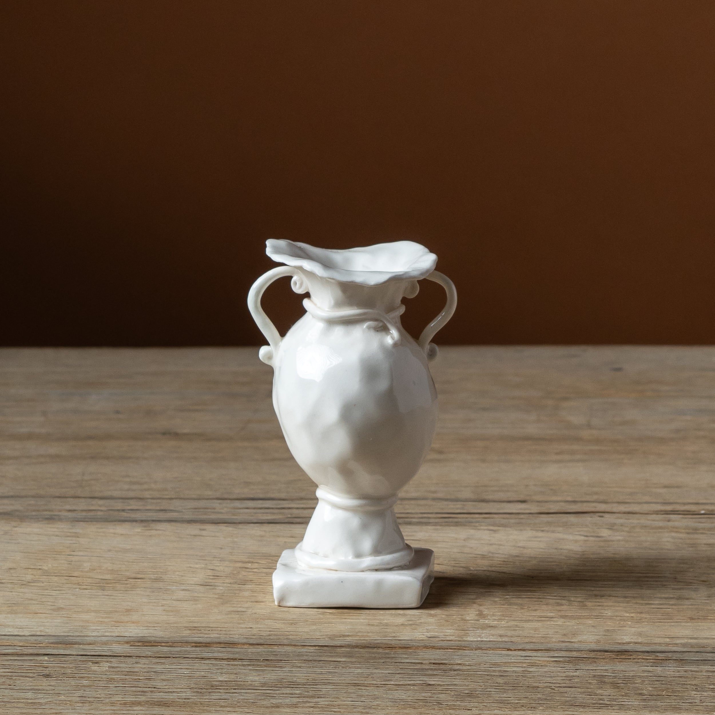 Hunter × Burn Still Life Bud Vase