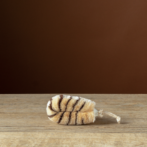 Tamura Body Brush (Medium)