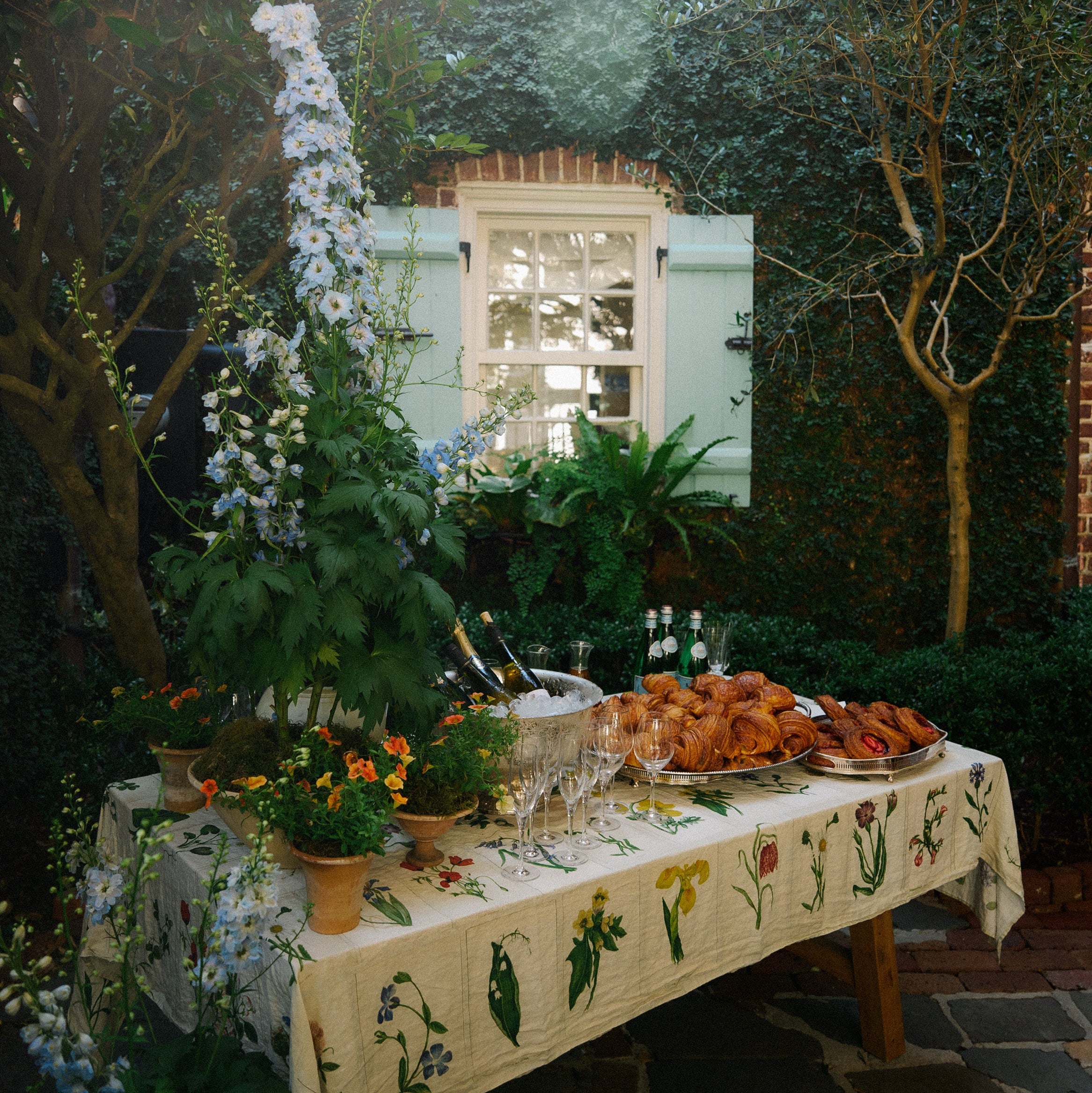 Botanical Tiles Linen Tablecloth