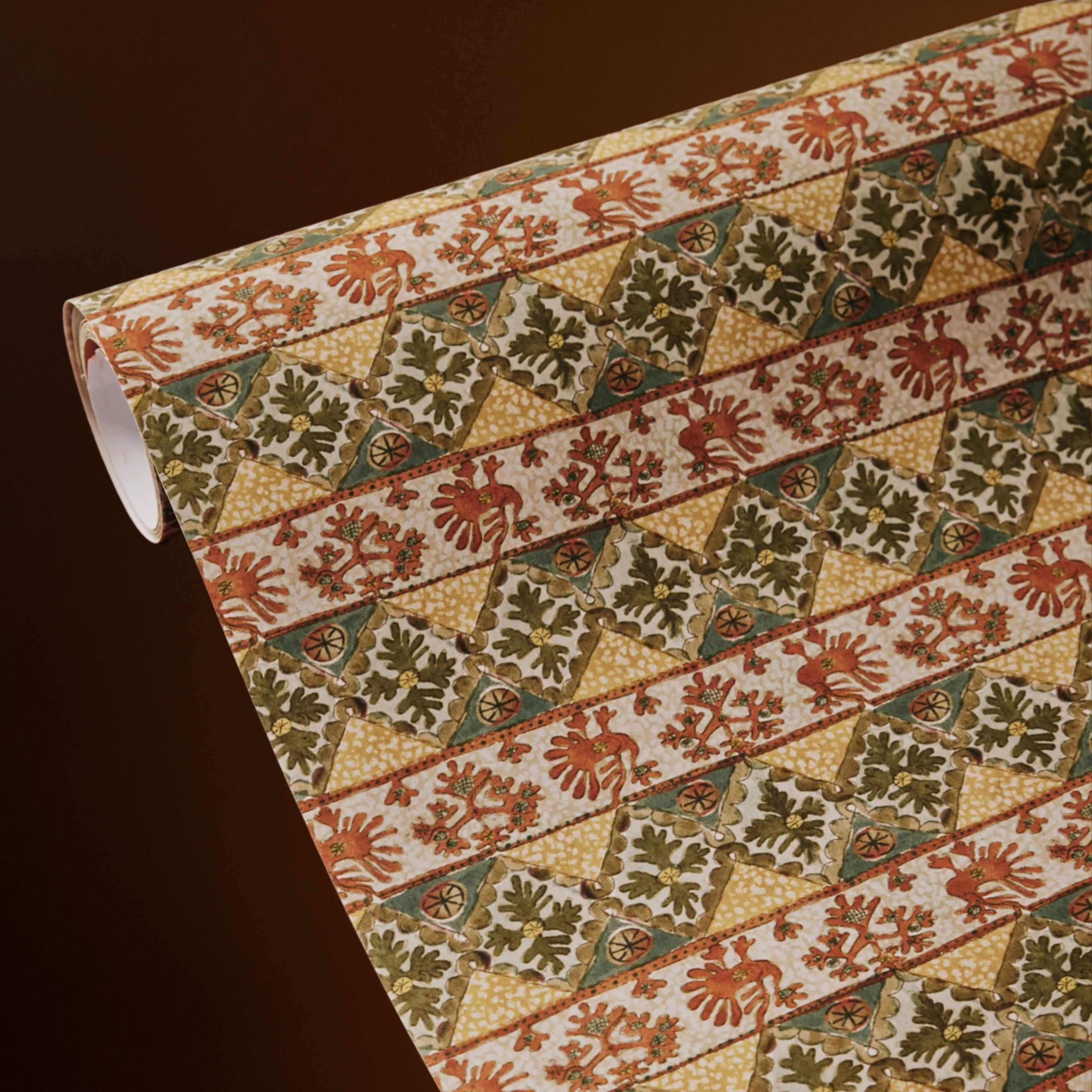 Dacha Rust Gift Wrap