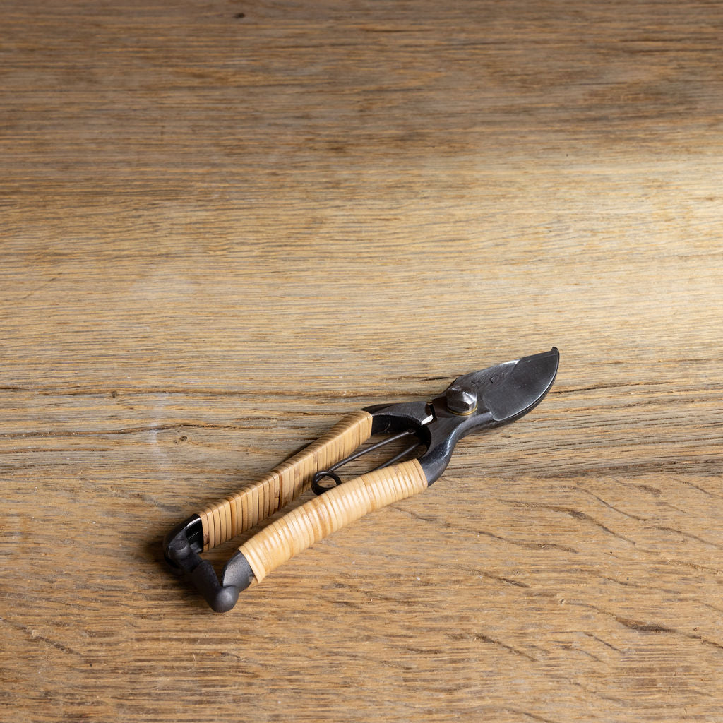 Rattan Tsubo Secateurs