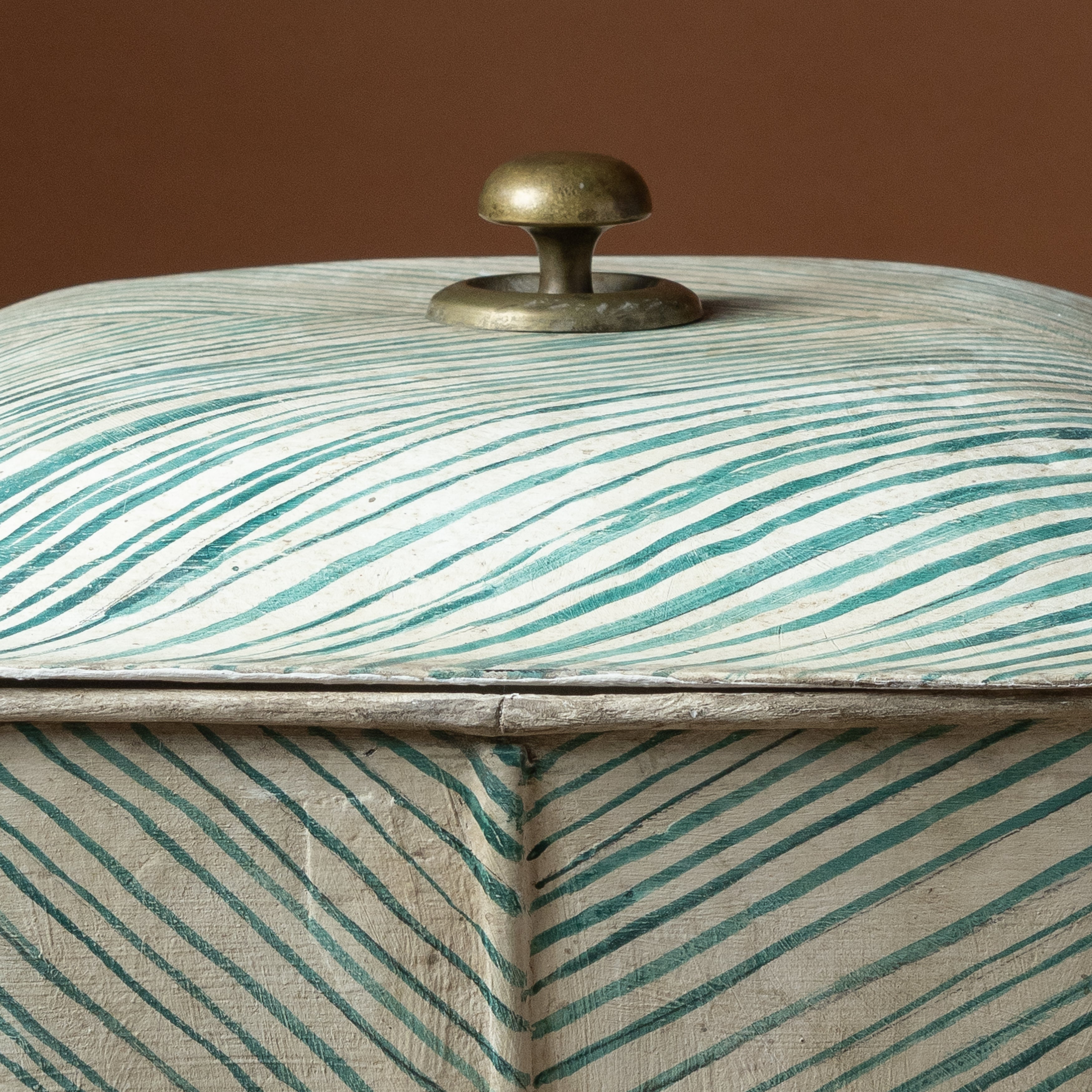 19th C. English Tole Covered Jardinière with Strié Finish