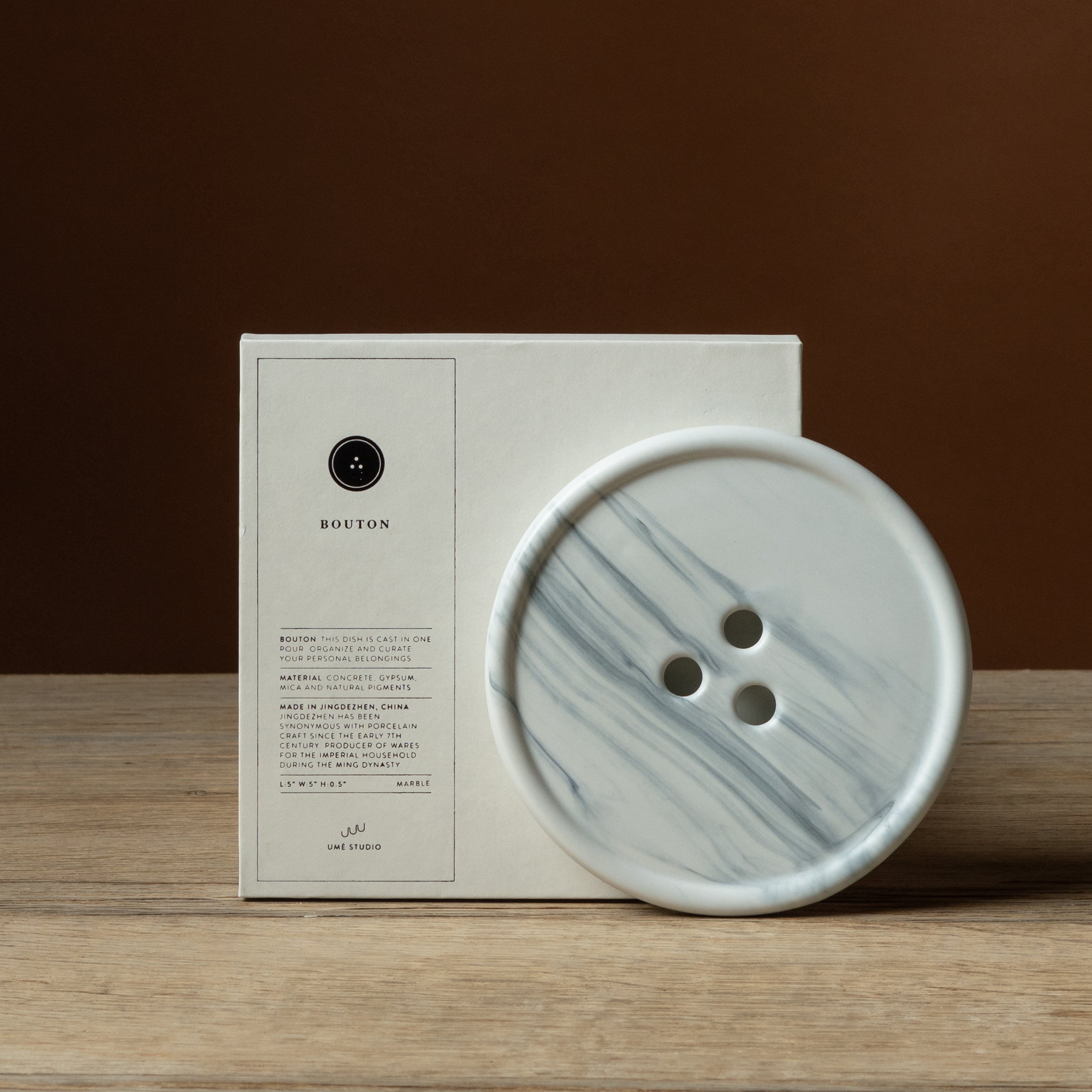 Bouton Dish in Marble