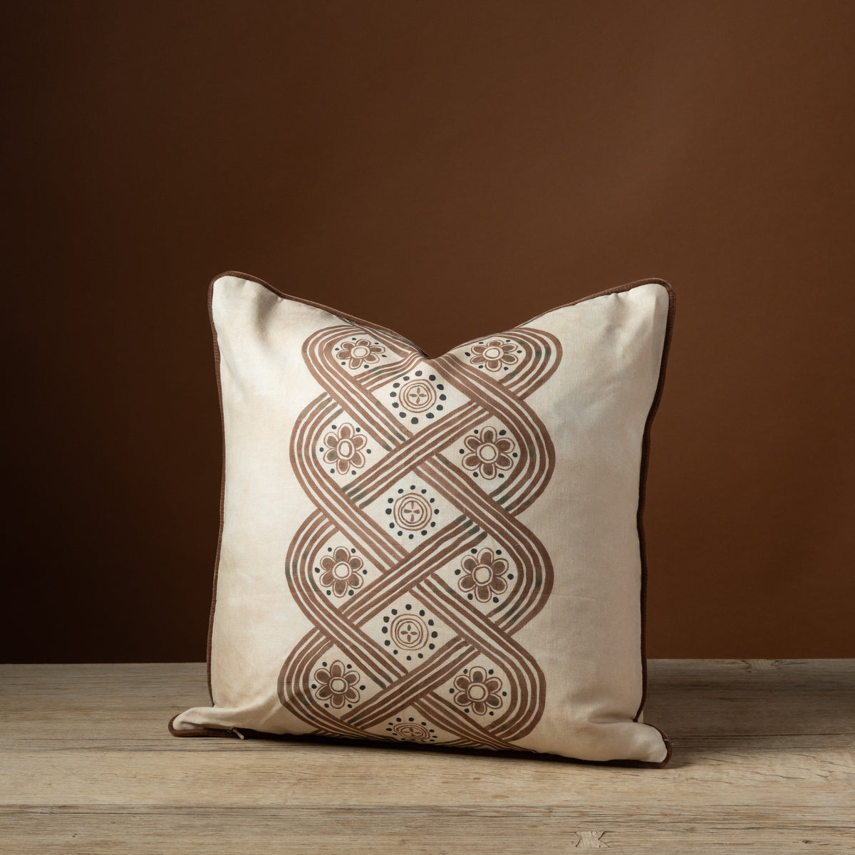 Caryatid Braid Pillow in Papyrus