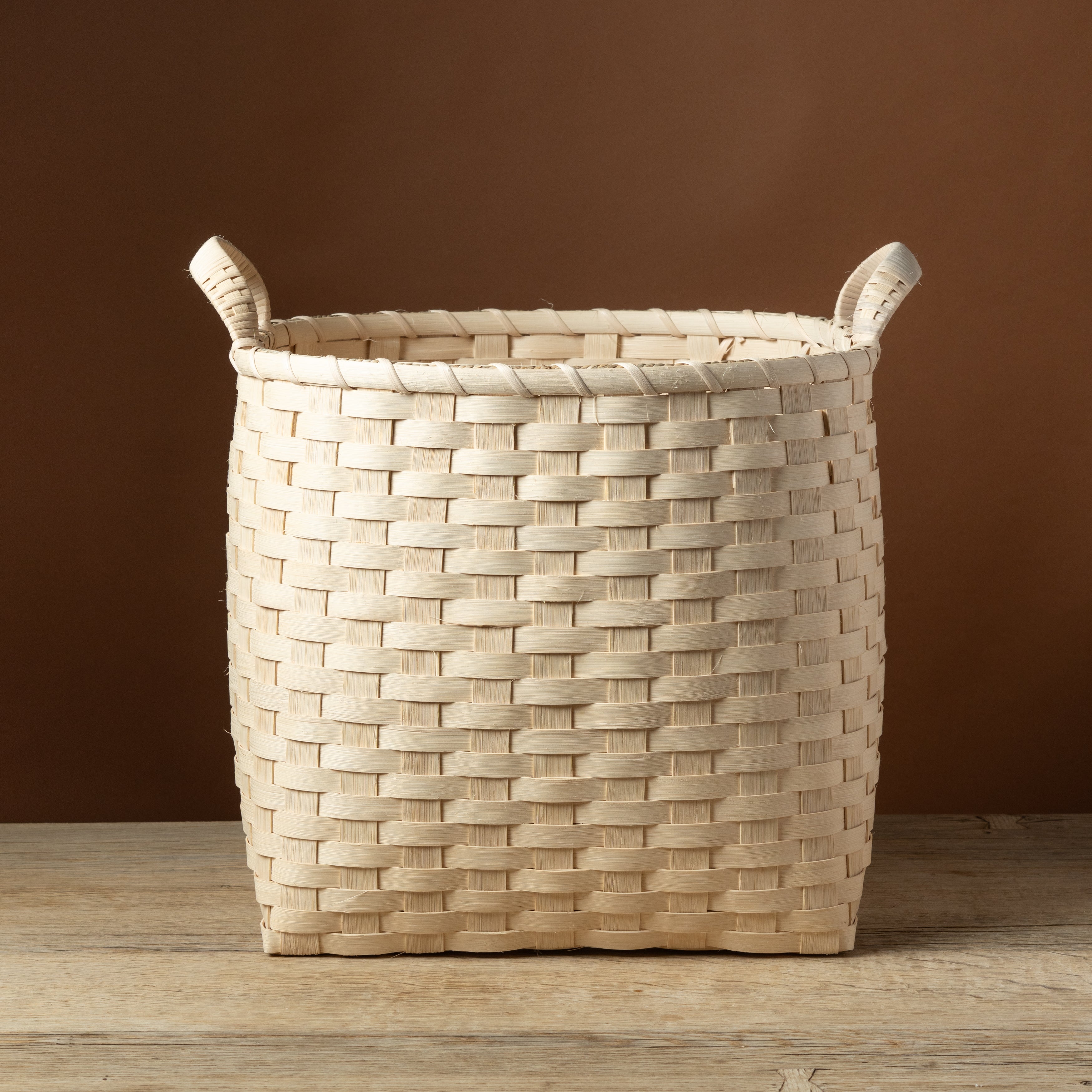 Large Throw Basket
