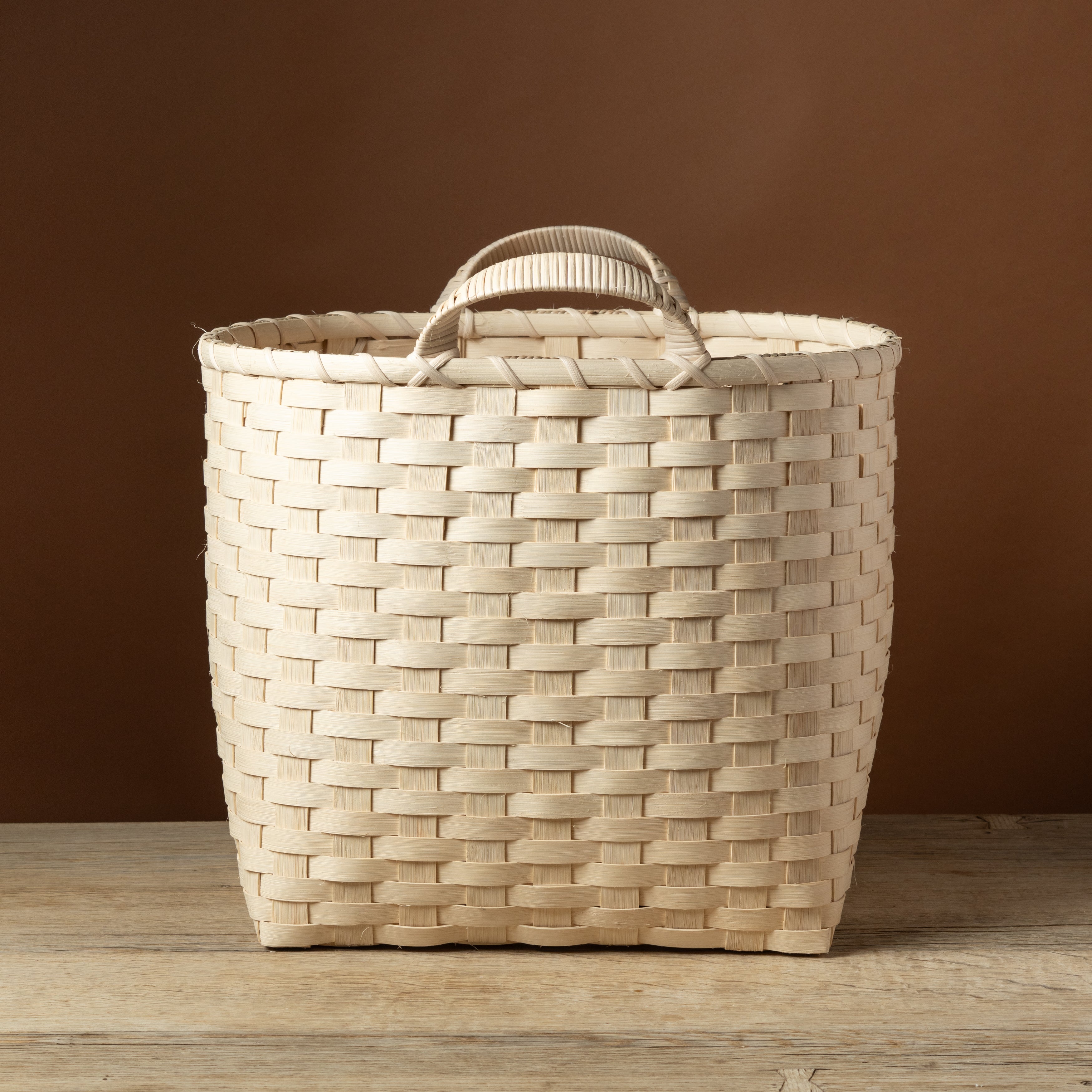 Large Throw Basket