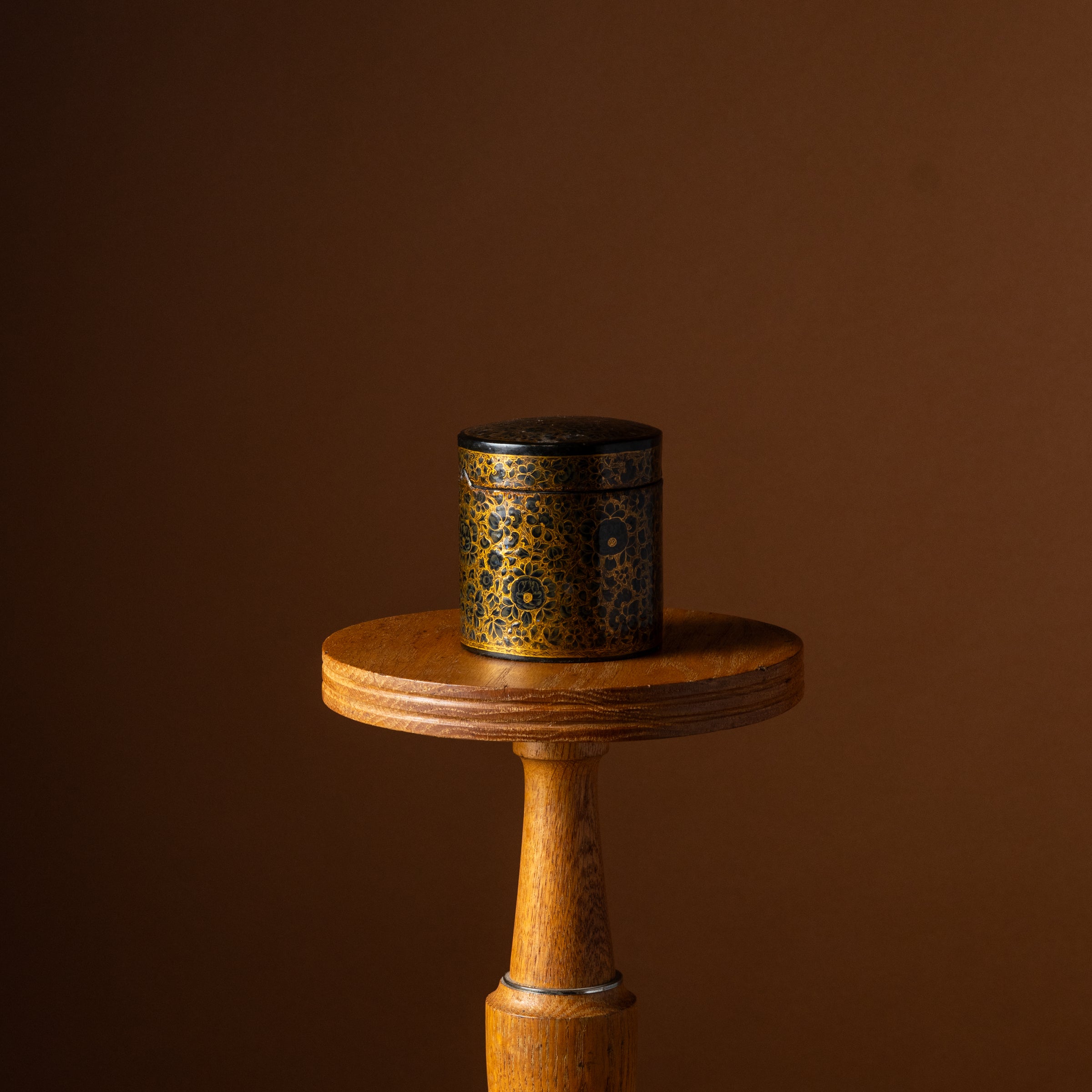 Floral Lacquer Cylinder Box