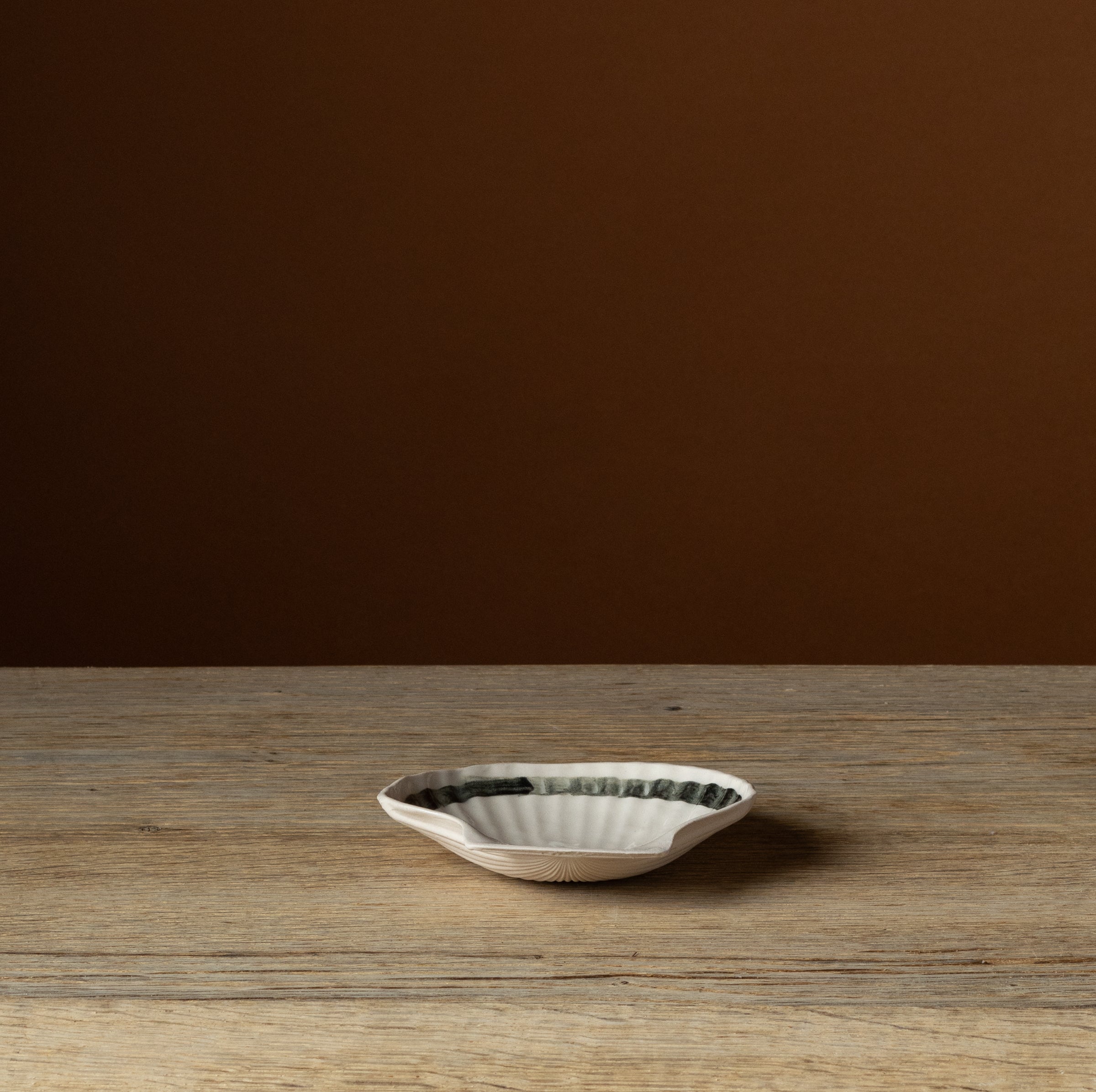 Earthstone Scallop Vassoio Shell