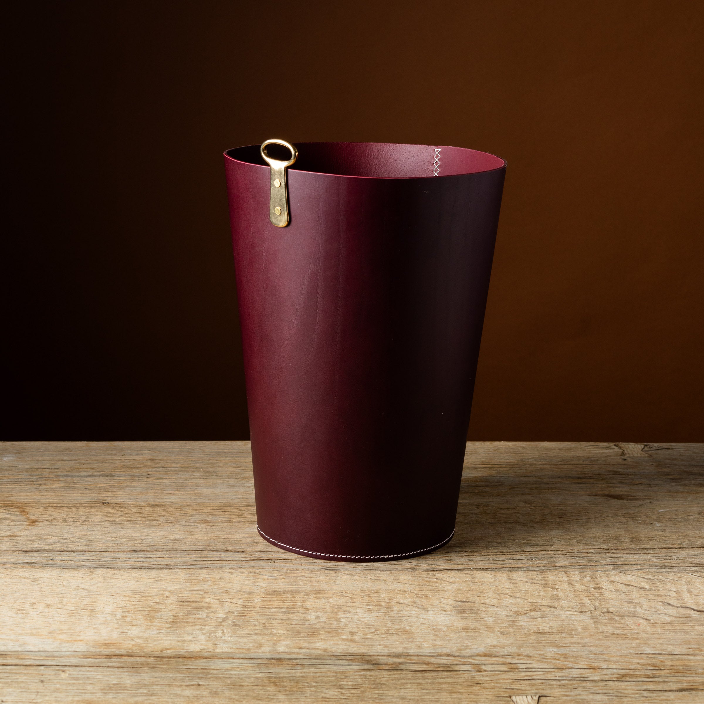 Otzi Eyelet Bin Burgundy