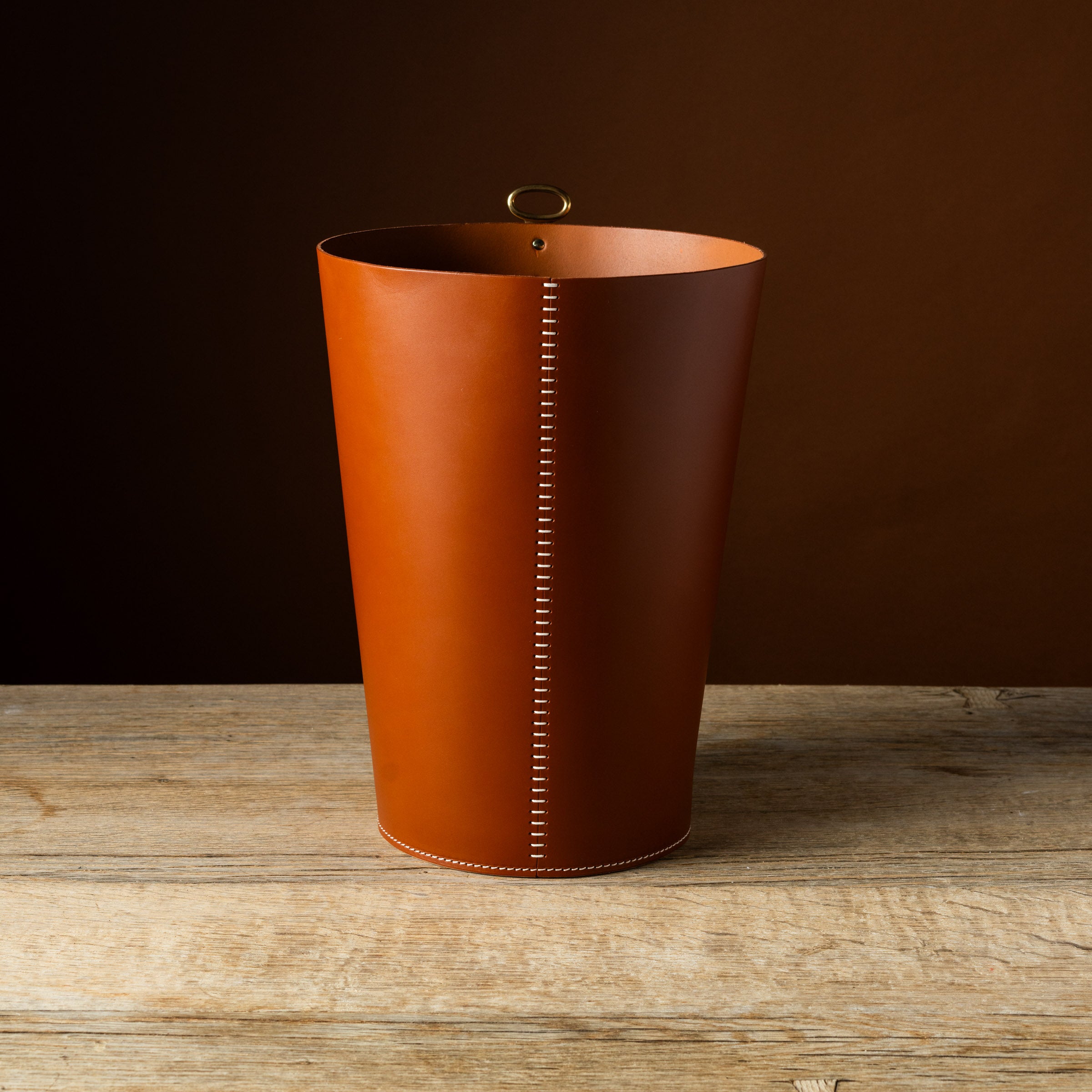 Otzi Eyelet Bin Dark Brown