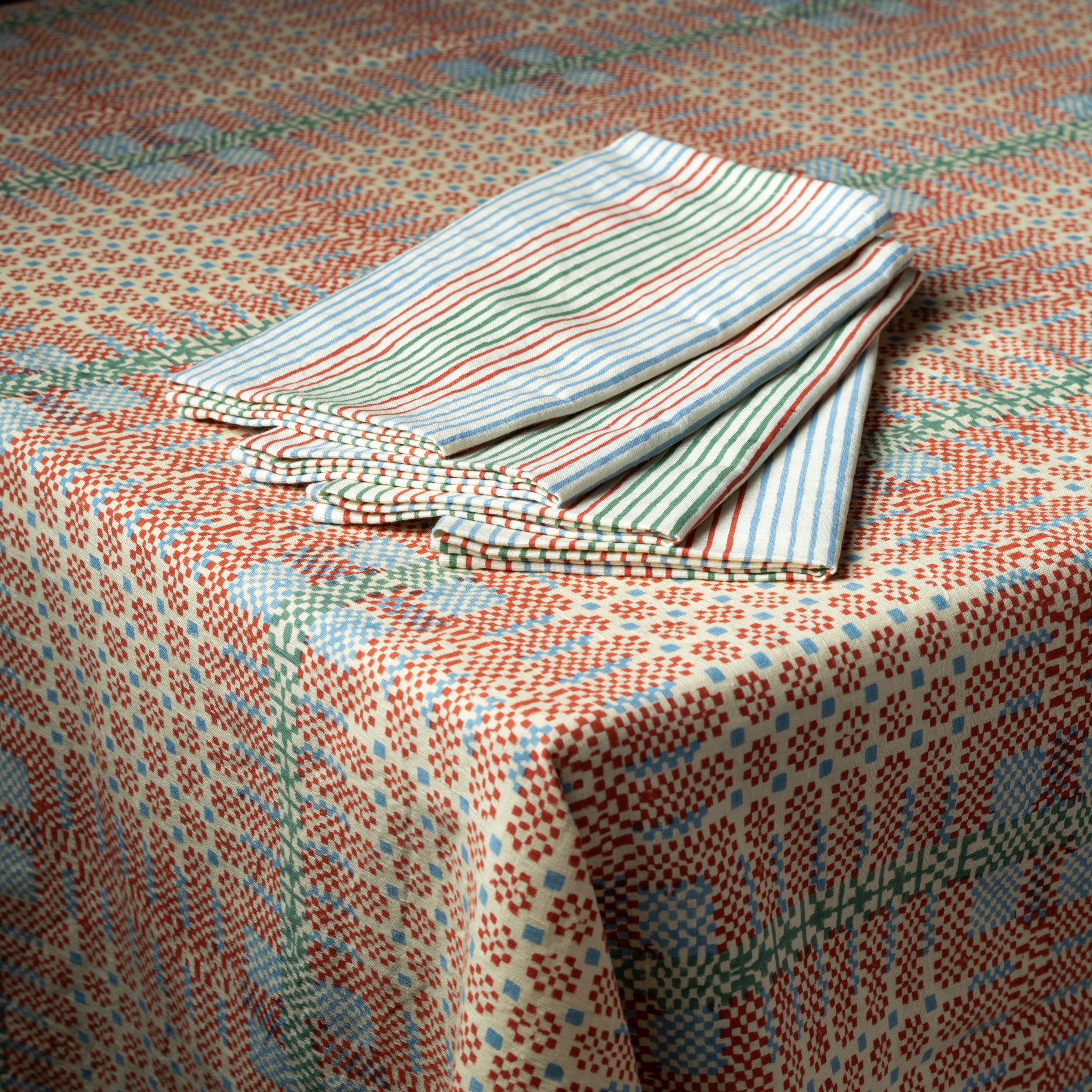 Toldeo Tablecloth