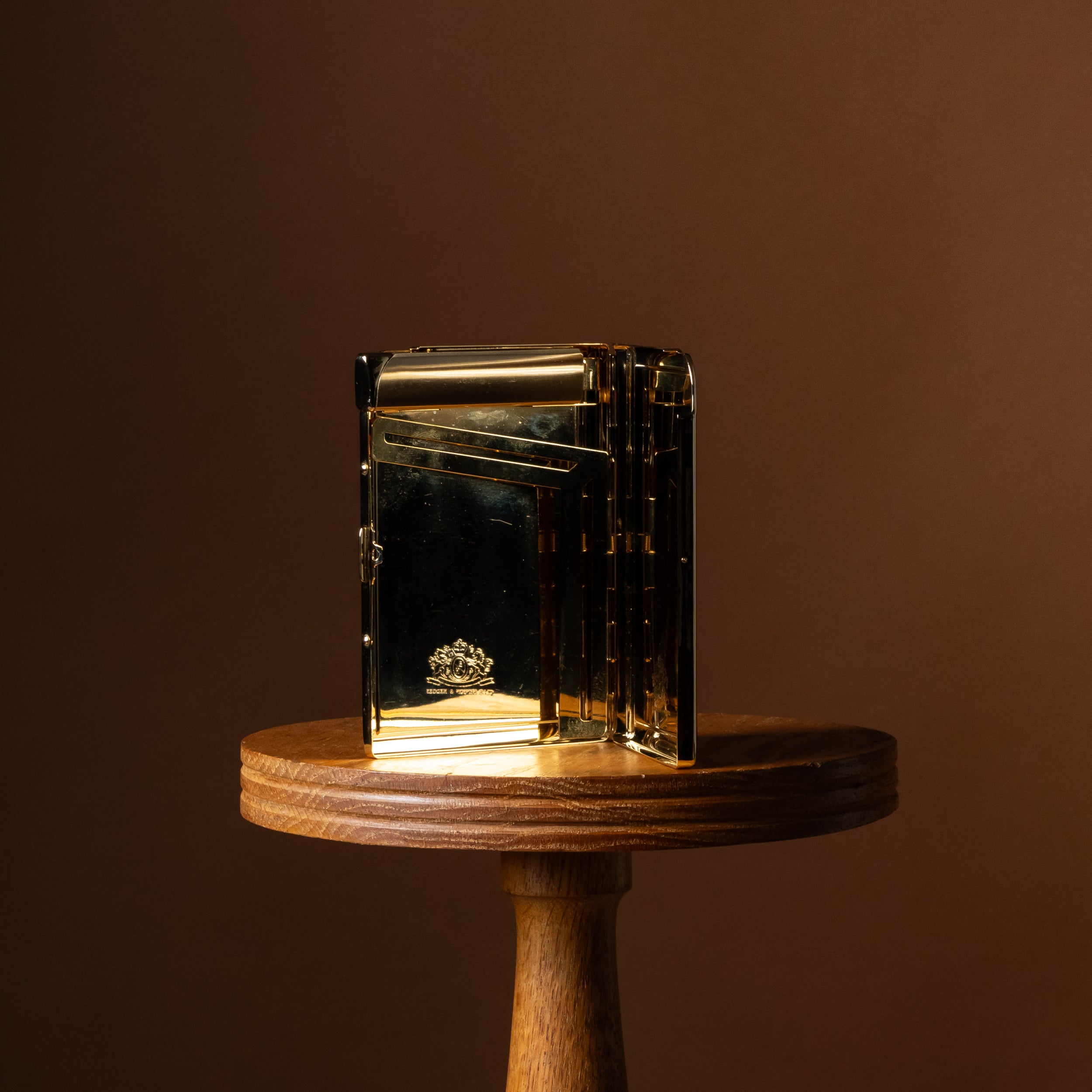 Gold Tone Cigarette Case & Integrated Lighter